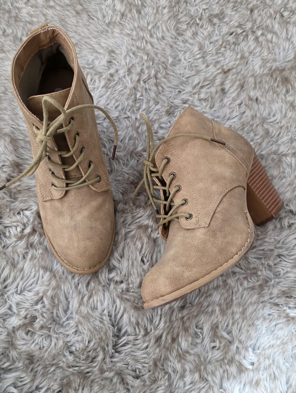 Rue 21 Etc! Lace Up Faux Leather Ankle Boots Beige Women's Size 7/8